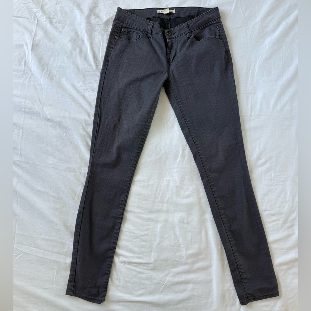 Forever 21 Women's Dark Gray Skinny Jeans size 26